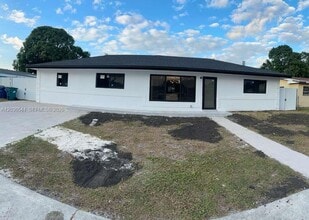 Building Photo - 2041 NW 190th Terrace