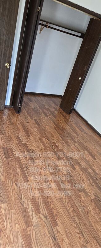 Building Photo - 570 Spinnaker Ln