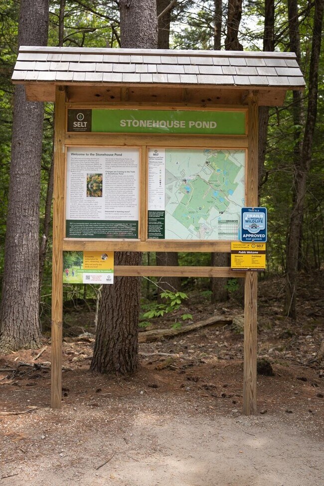 Building Photo - 4 Smoke St