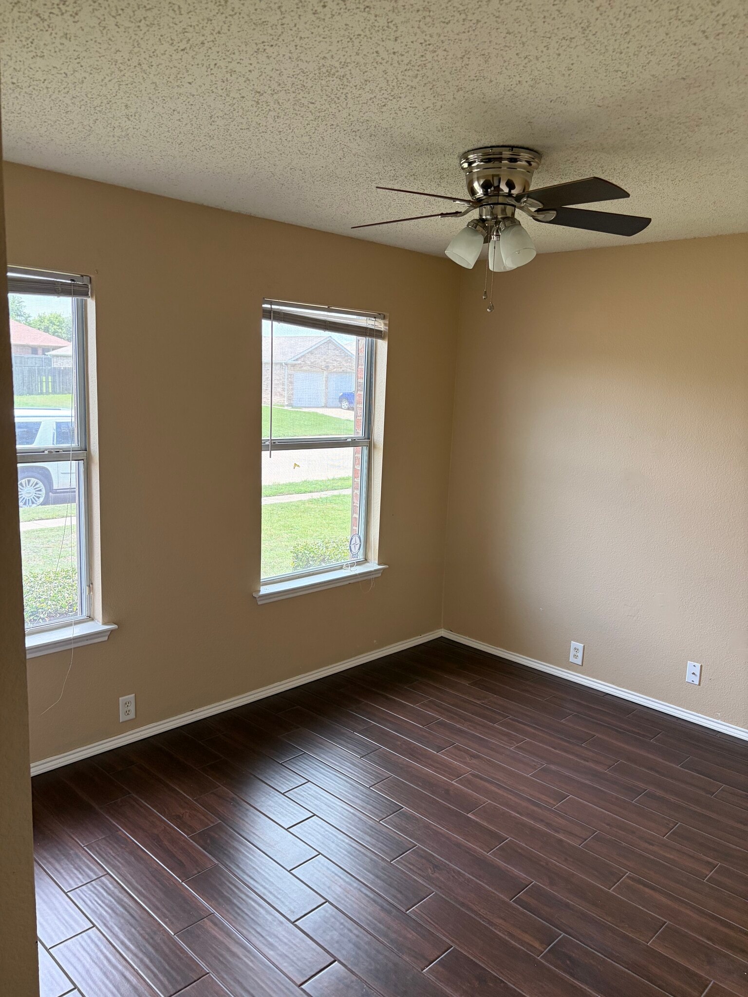 Building Photo - 1510 Shady Shores Dr