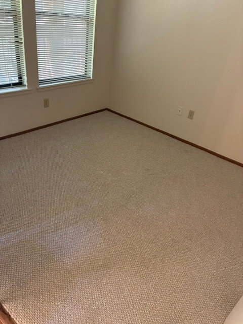 Building Photo - 1422 S Villa Way