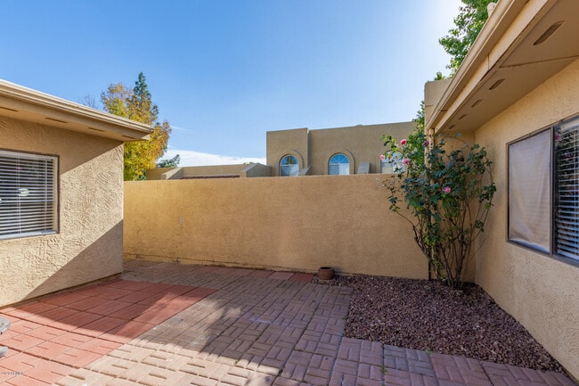 Building Photo - 14466 N 58th Ln