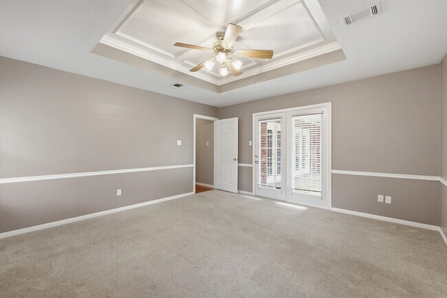 Building Photo - 905 Winged Foot Dr