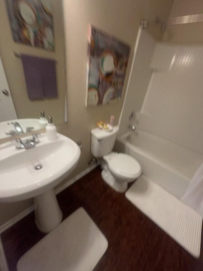 Building Photo - Spacious 3-Bedroom Home in Burleson ISD!