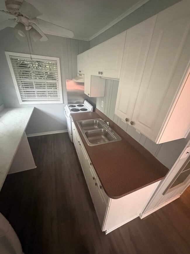 Building Photo - Dartmouth