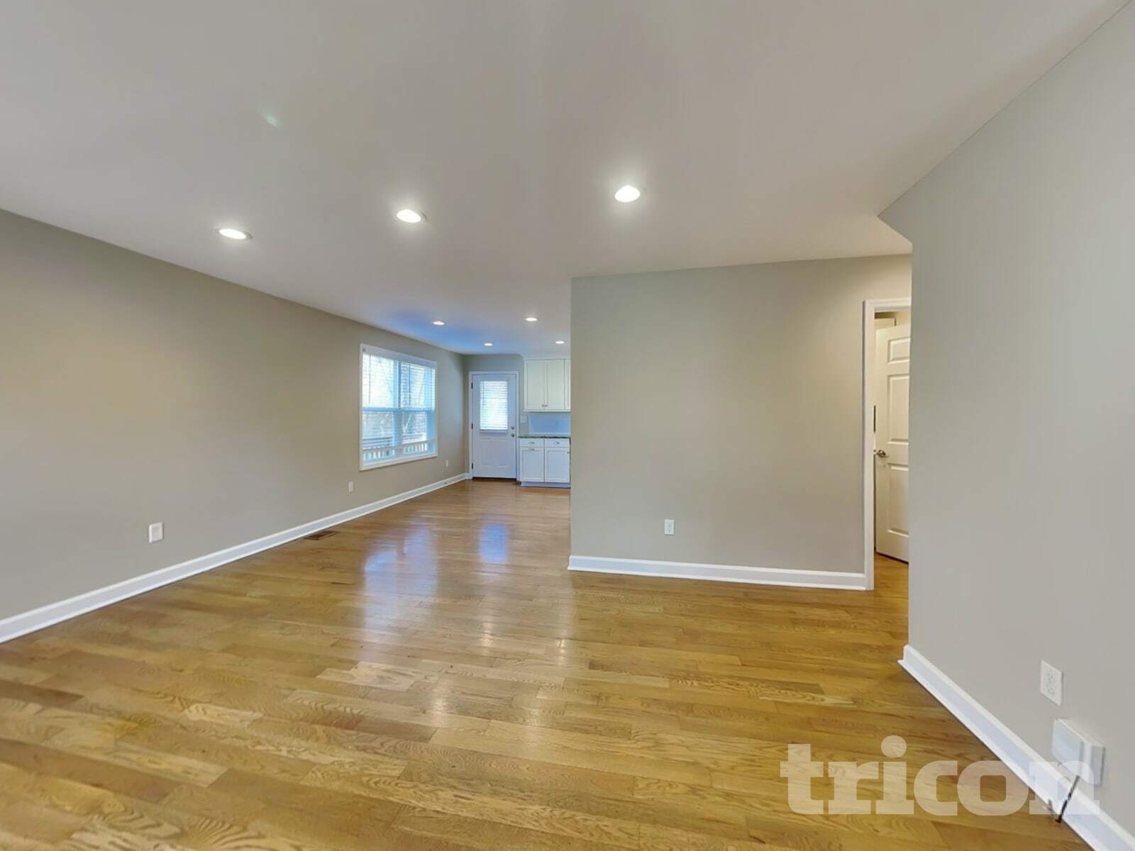 Building Photo - 1026 Chelsea Dr