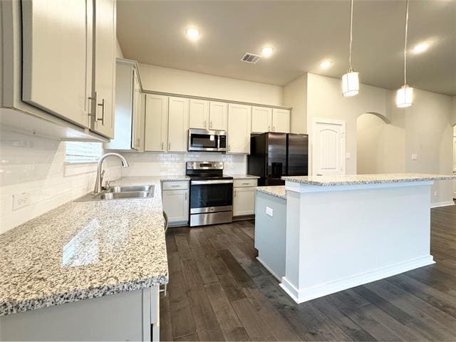 Building Photo - 557 S Utah Dr