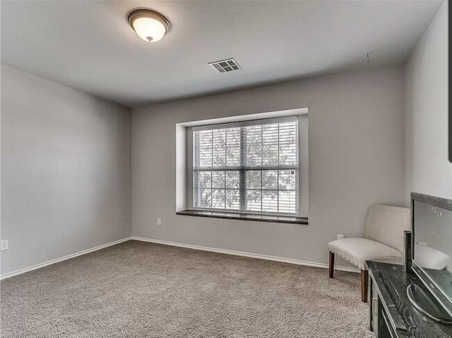 Building Photo - Edmond home with Storm Shelter