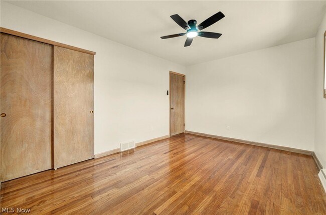 Building Photo - 1171 Jason Ave