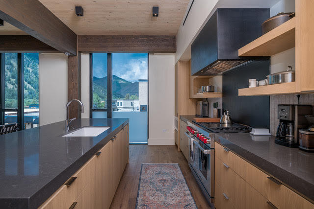 Building Photo - 100 4th St W