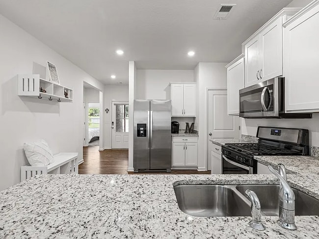 Building Photo - 15 Trevor Cv