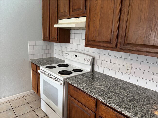 Building Photo - 9107 Ketchwood Dr