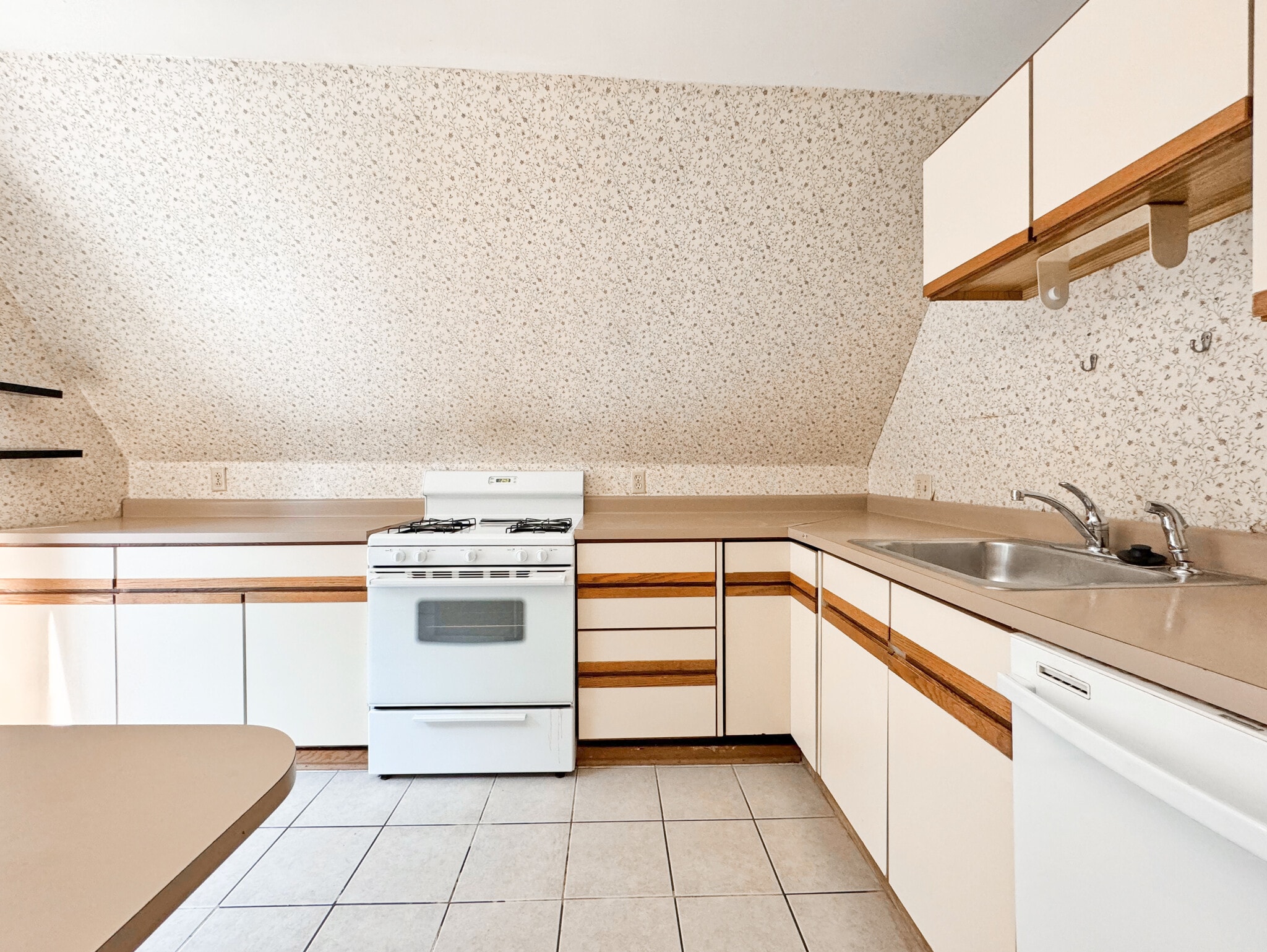 Building Photo - 5856 Darlington Rd