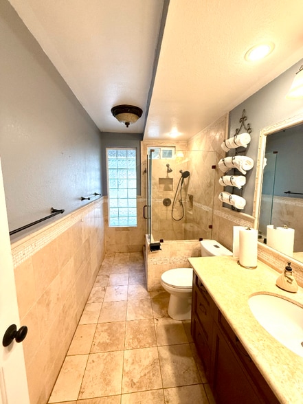 Building Photo - 483 Rancho Del Sol Dr