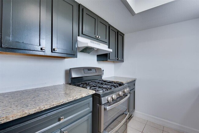 Building Photo - 2413 Woodgate St