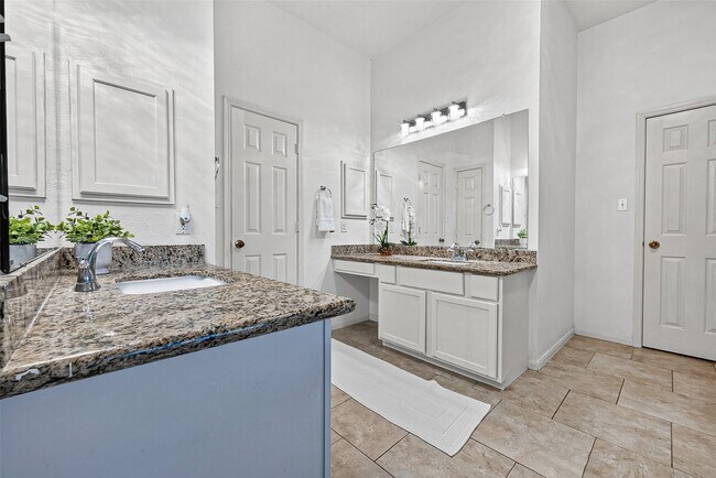 Building Photo - 19207 Rebel Yell Dr