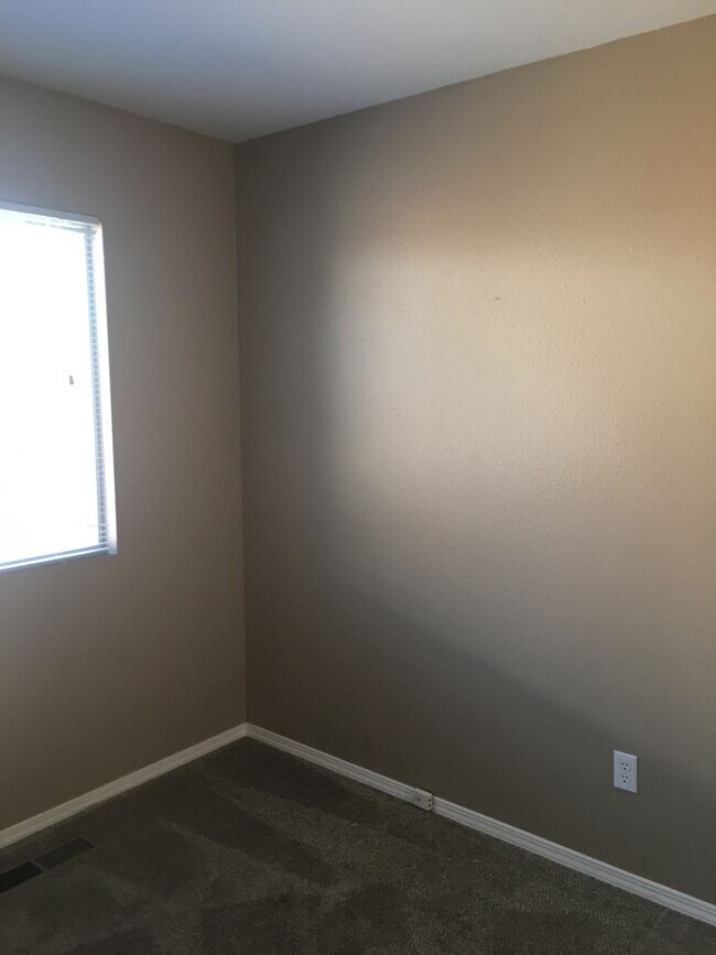 Building Photo - 3 bed/2 Bath House in Sparks