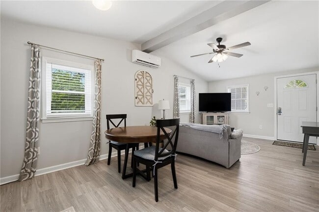 Building Photo - 1817 Hardman Ln