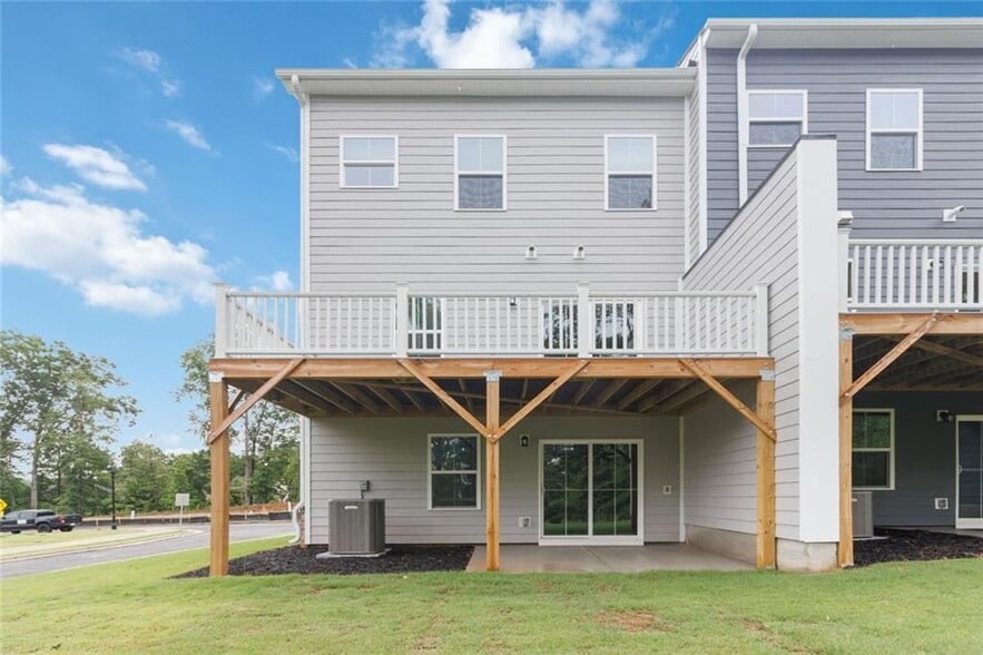 Building Photo - 856 Woods Chapel Rd