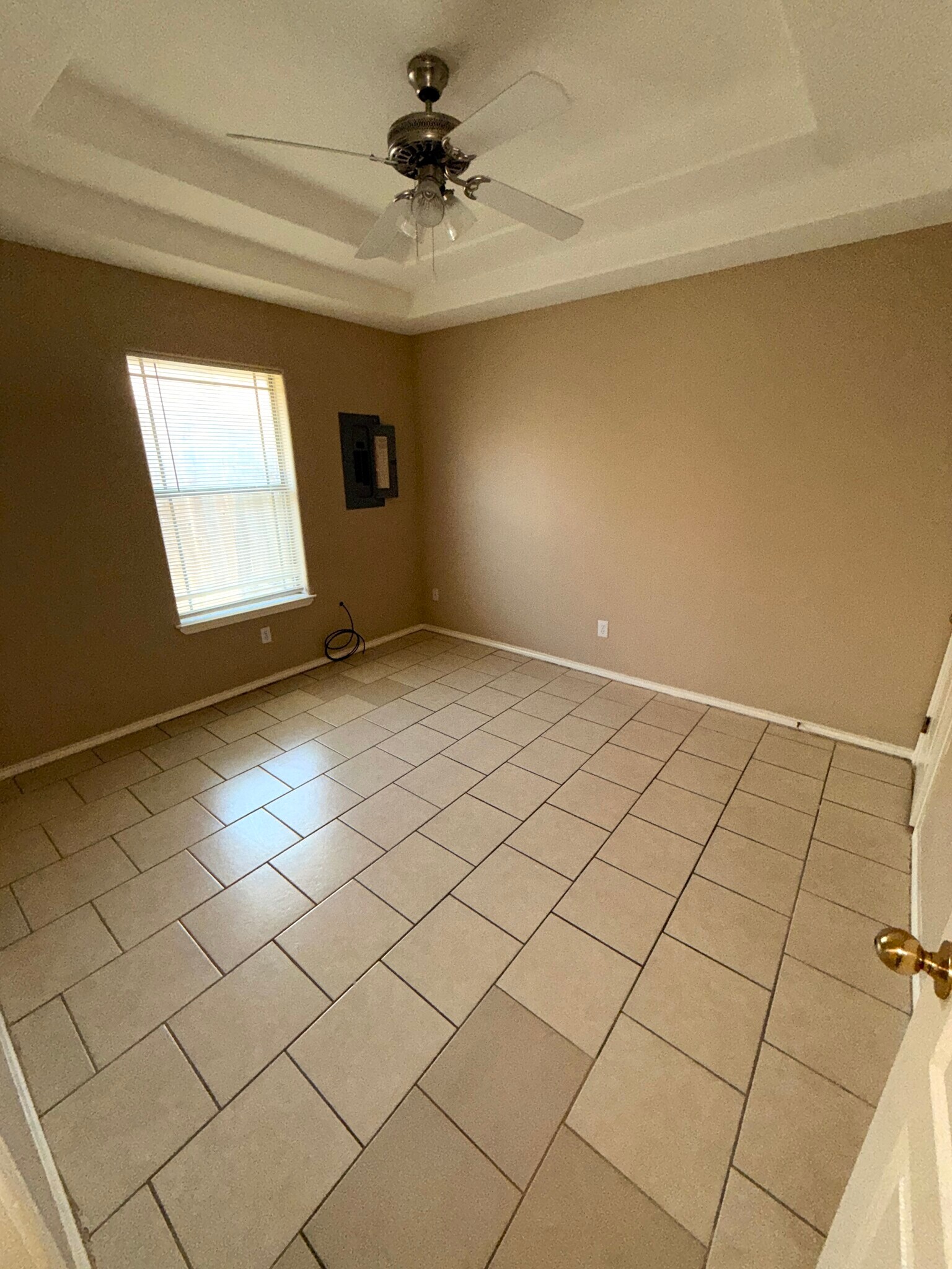 Apt B: Guest Bedroom - 302 W Amy Dr