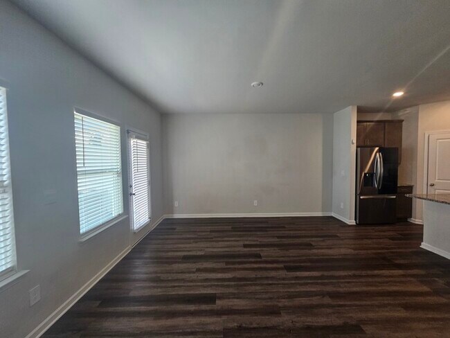 Building Photo - Beautiful Townhome for Lease in Lawrenceville