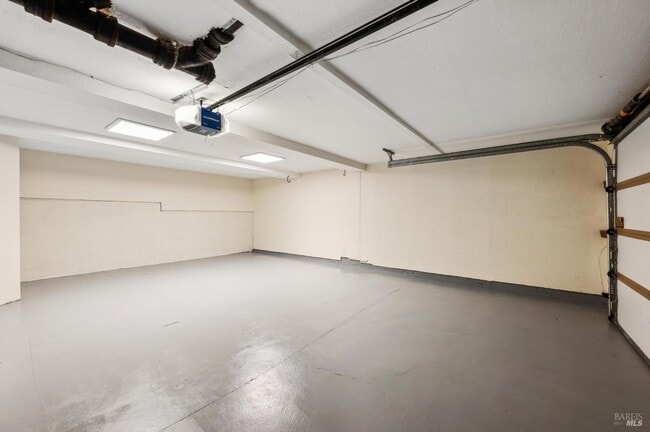 Building Photo - 490 S Eliseo Dr
