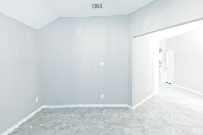 Building Photo - 1713 Cattleman St