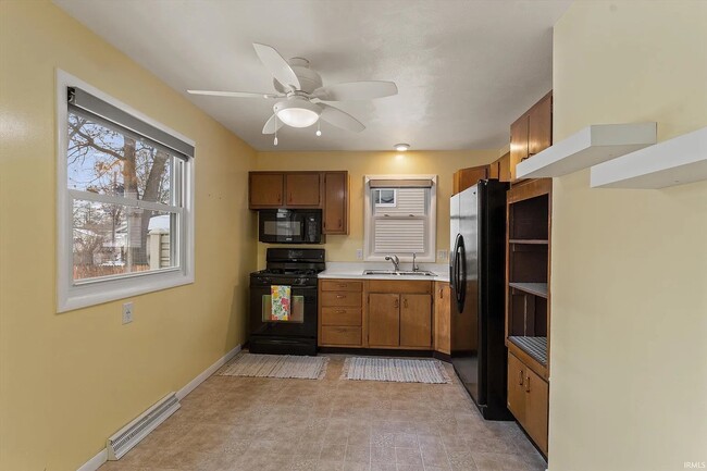 Building Photo - 1715 Rerick St