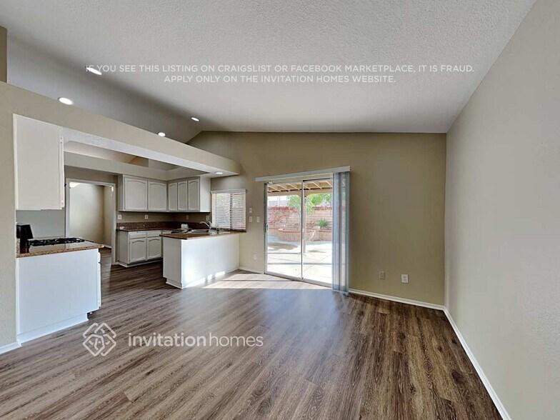 Building Photo - 681 N Driftwood Ave