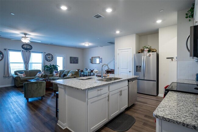 Building Photo - 225 Texas Agate Dr