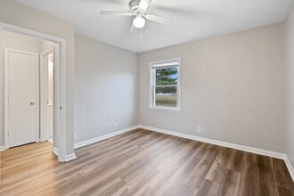 Building Photo - 2912 Abigail Dr