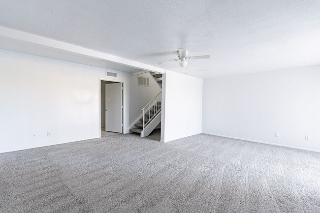 Building Photo - NEW CARPET!