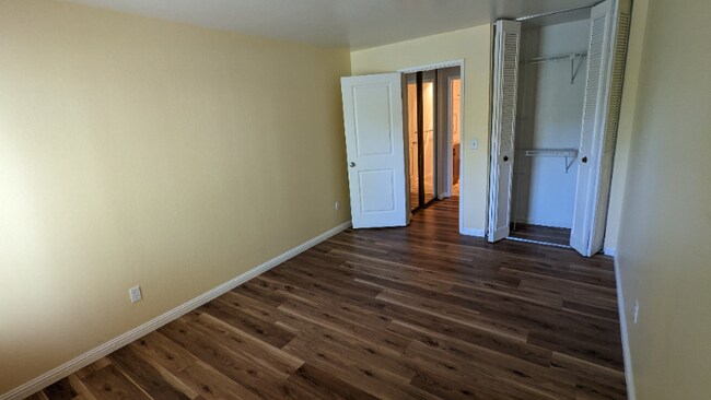 Building Photo - 1760 Halford Ave