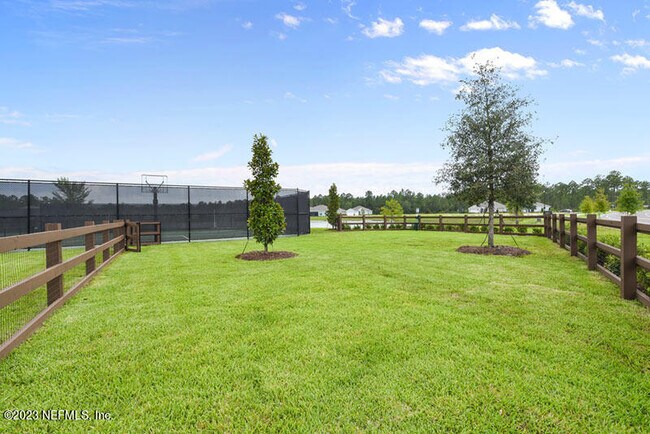 Building Photo - 816 Redtail Ln