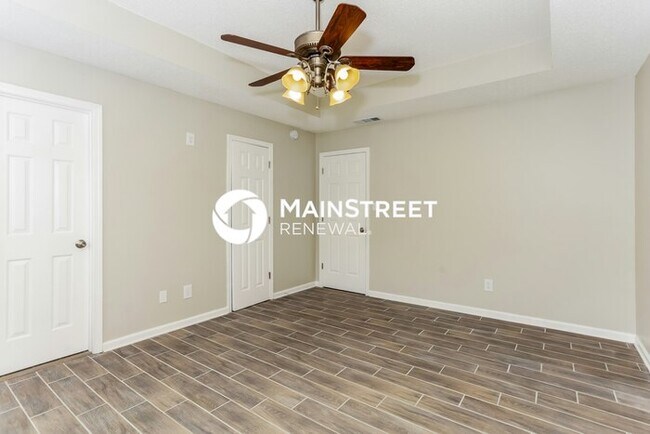 Building Photo - 3 Bedroom Pet-Friendly Home in LOCUST GROVE, GA with Main Street Renewal