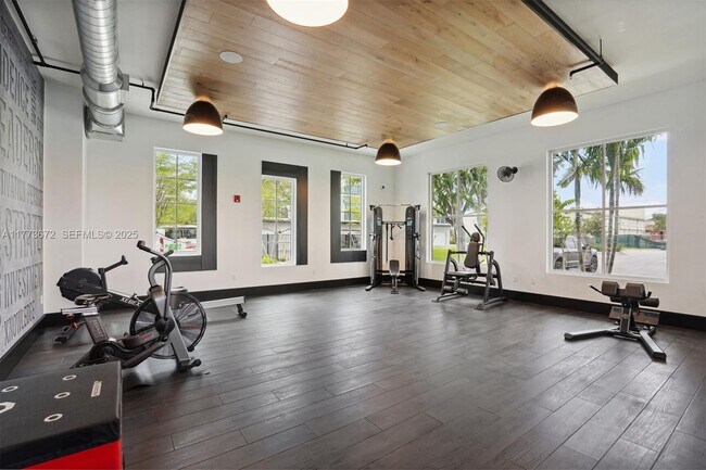 Building Photo - 2095 W Atlantic Ave