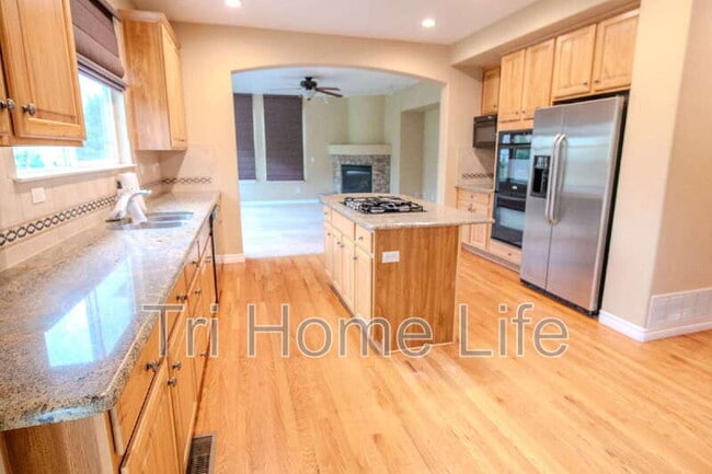 Building Photo - 11033 Grayledge Cir