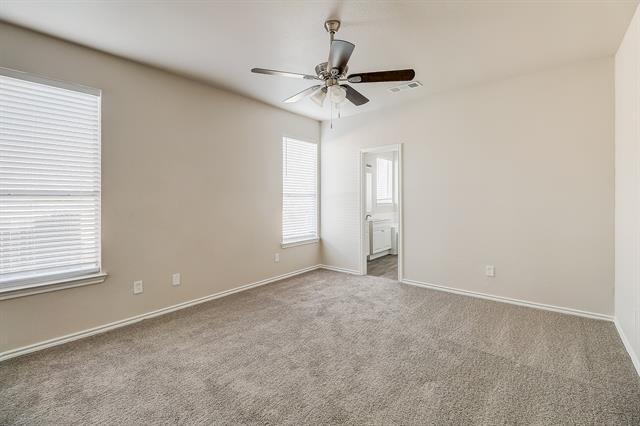 Building Photo - 715 S Parks Dr