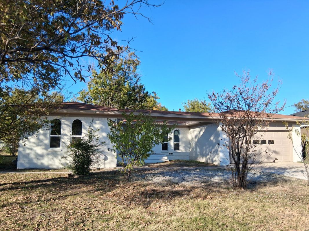 Building Photo - 5009 Cottey St