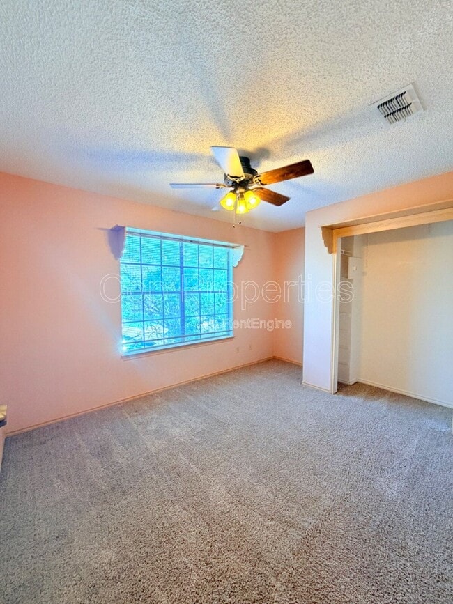 Building Photo - 3632 Candleknoll Cir