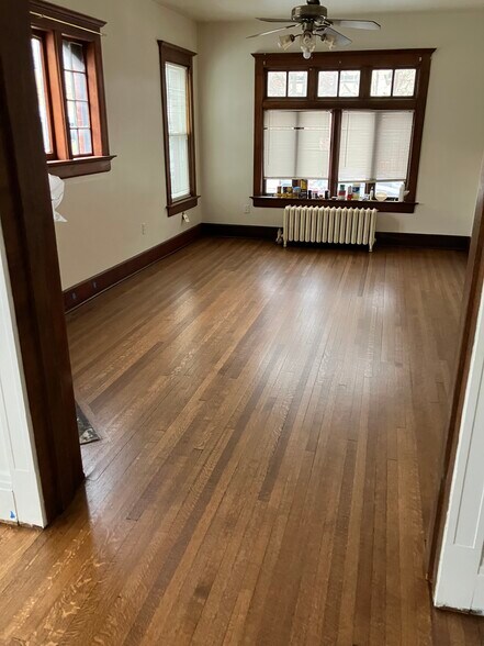 Oak floors - 2582 N Cramer St