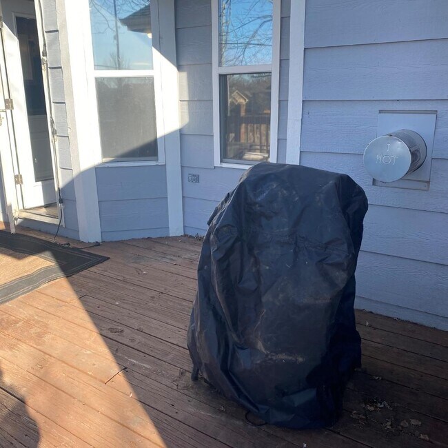 Building Photo - 4811 E Willow Point Ct