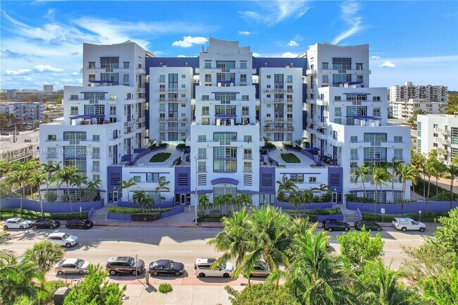 Building Photo - 7600 Collins Ave