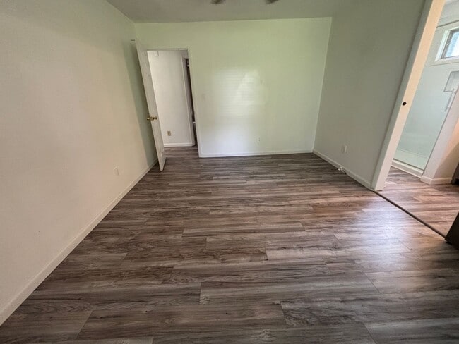 Building Photo - 6421 Orchard View Ln