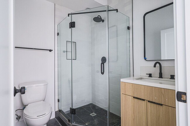 Building Photo - NEW CONSTRUCTION LUXURY 4 BED TOWNHOMES WITH ROOF DECKS