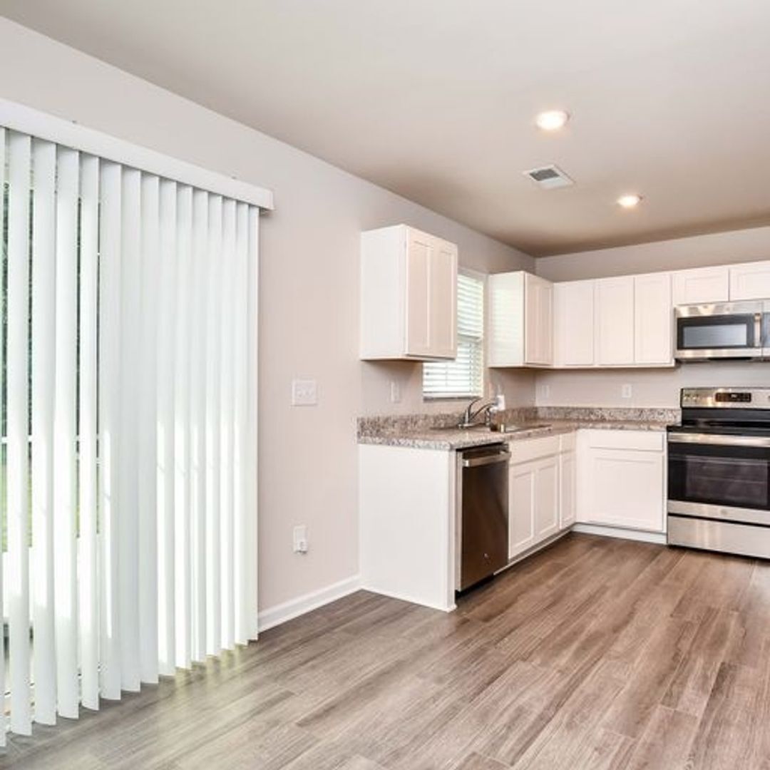 Building Photo - 403 Hampton Townes Dr