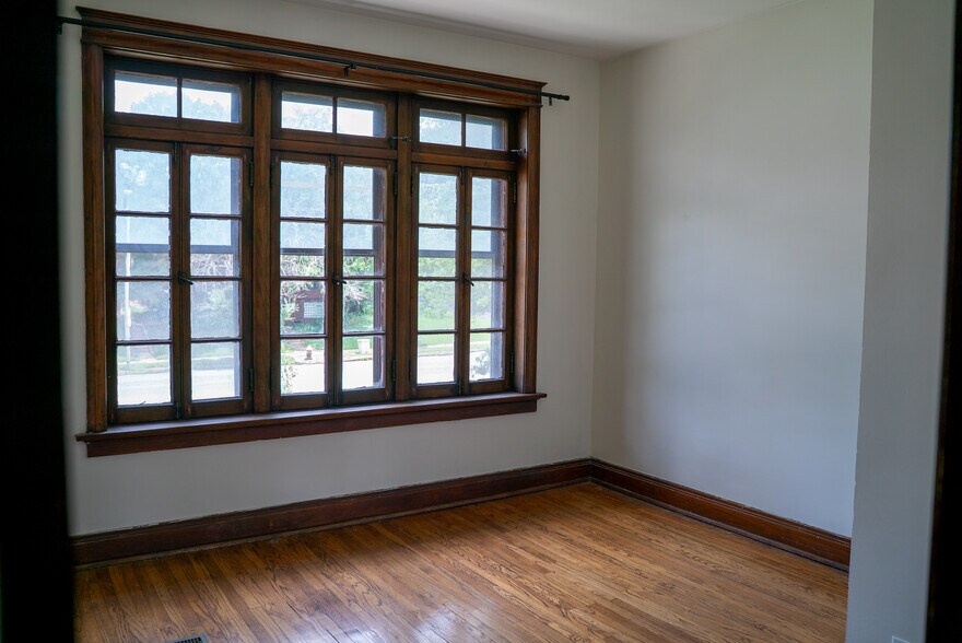 Building Photo - 2601 S Kingshighway Blvd