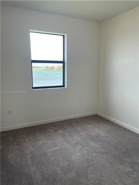 Building Photo - 20588 NE 5th Pl