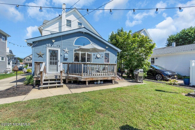 Building Photo - 207 9th Ave