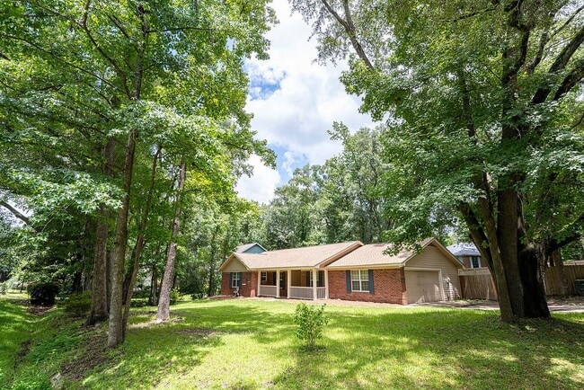 Building Photo - 4679 Inisheer Dr